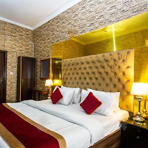 Rose Palace Hotel, Garden Town